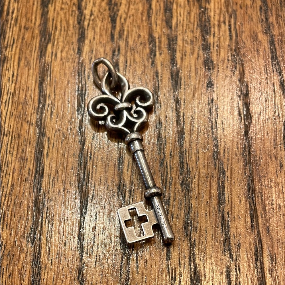 James Avery Retired Key of Saint Mary